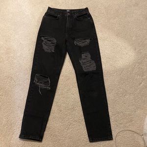 BDG women’s, mom high rise jeans size 25 *